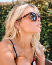 Load image into Gallery viewer, Chloe Sunglasses