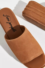 Load image into Gallery viewer, Free People Harbor Flatform in Tan