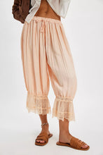 Load image into Gallery viewer, Free People Evelyn Slip On Sandal in Vachetta Voyage Lear