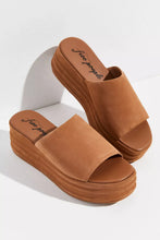 Load image into Gallery viewer, Free People Harbor Flatform in Tan