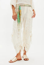 Load image into Gallery viewer, Free People Verona Slide Sandal in Gold
