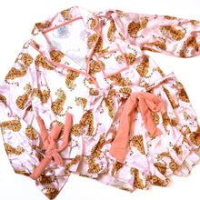 Load image into Gallery viewer, Pink Tiger Satin Short Pajamas