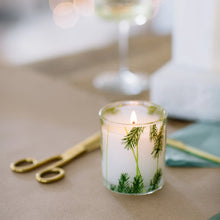 Load image into Gallery viewer, Frasier Fir Pine Needle Candle