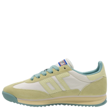 Load image into Gallery viewer, Back 70 Jogger N26 in Light Yellow Sneakers