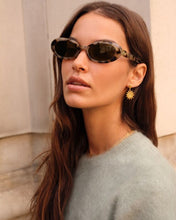 Load image into Gallery viewer, Katie Loxton Nissi Sunglasses | Light Tortoiseshell