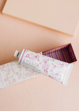 Load image into Gallery viewer, Lollia Relax Perfumed Shea Butter Handcreme