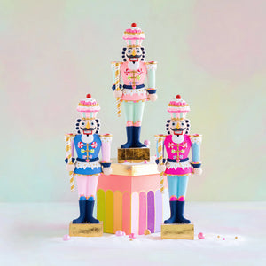 Large Colonel Cupcake